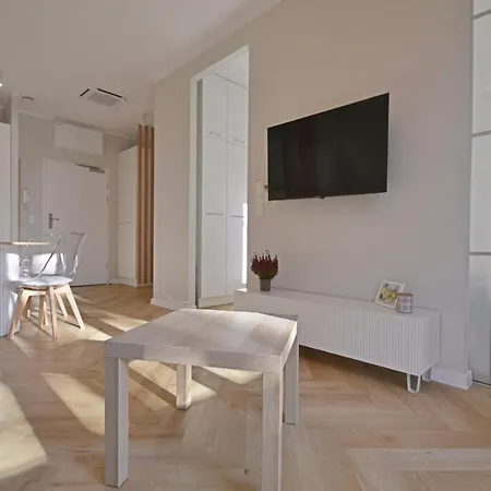 Osiedle Seaside Garden - Bryza Z Garazem, 100m Od Promenady דירה